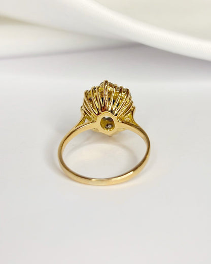Bague Marguerite Saphir 1.60 carat &amp; Diamants 0.80 carat "Laurence" - Elliade Paris