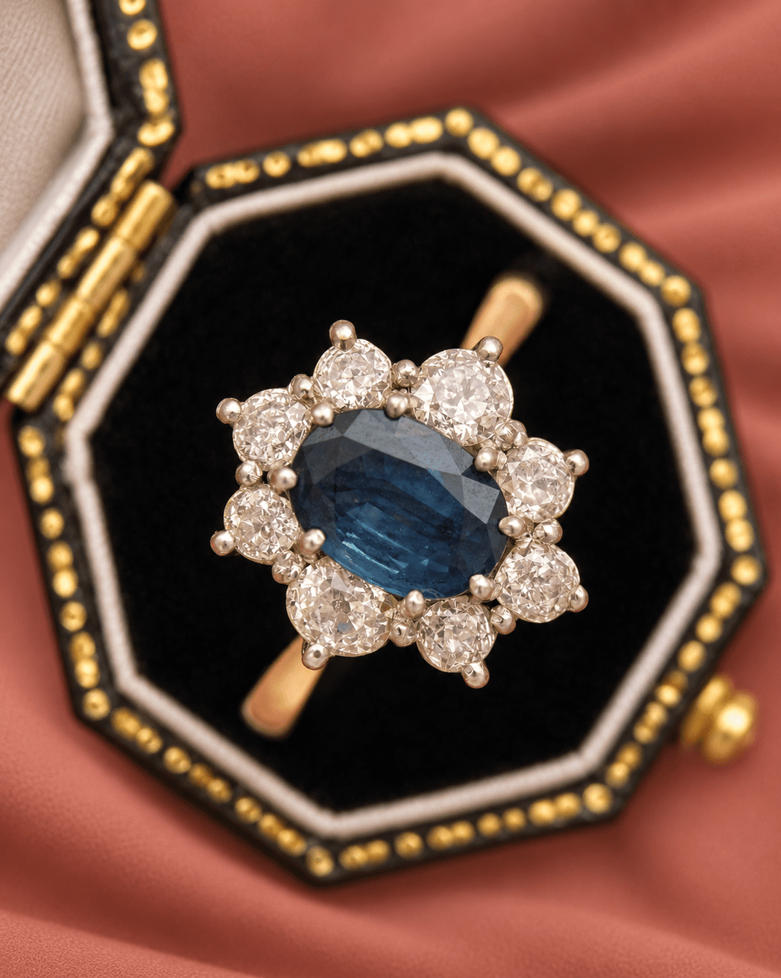 Bague Marguerite Saphir 1.60 carat &amp; Diamants 1.01 carat "Victoria" - Elliade Paris