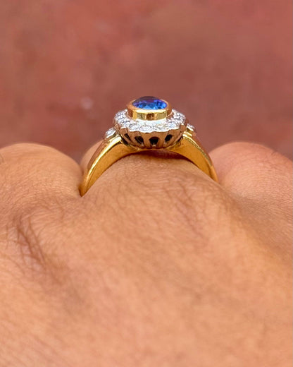 Bague Marguerite Saphir 1.70 carat &amp; Diamants 0.36 carat "Léonie" - Elliade Paris