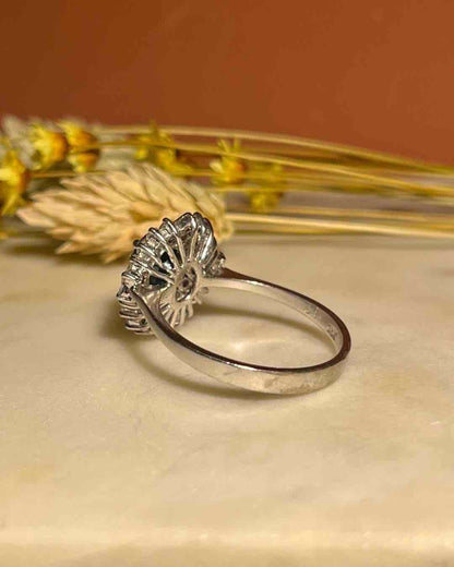 Bague Marguerite Saphir 1.70 carat &amp; diamants &quot;Angela&quot; - Elliade Paris
