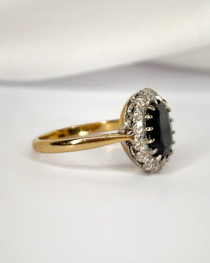 Bague Marguerite Saphir 1.70 carat &amp; Diamants "Lauranne" - Elliade Paris