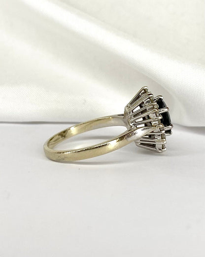 Bague Marguerite Saphir 1.75 carat &amp; Diamants 0.84 carat &quot;Anaïs&quot; - Elliade Paris