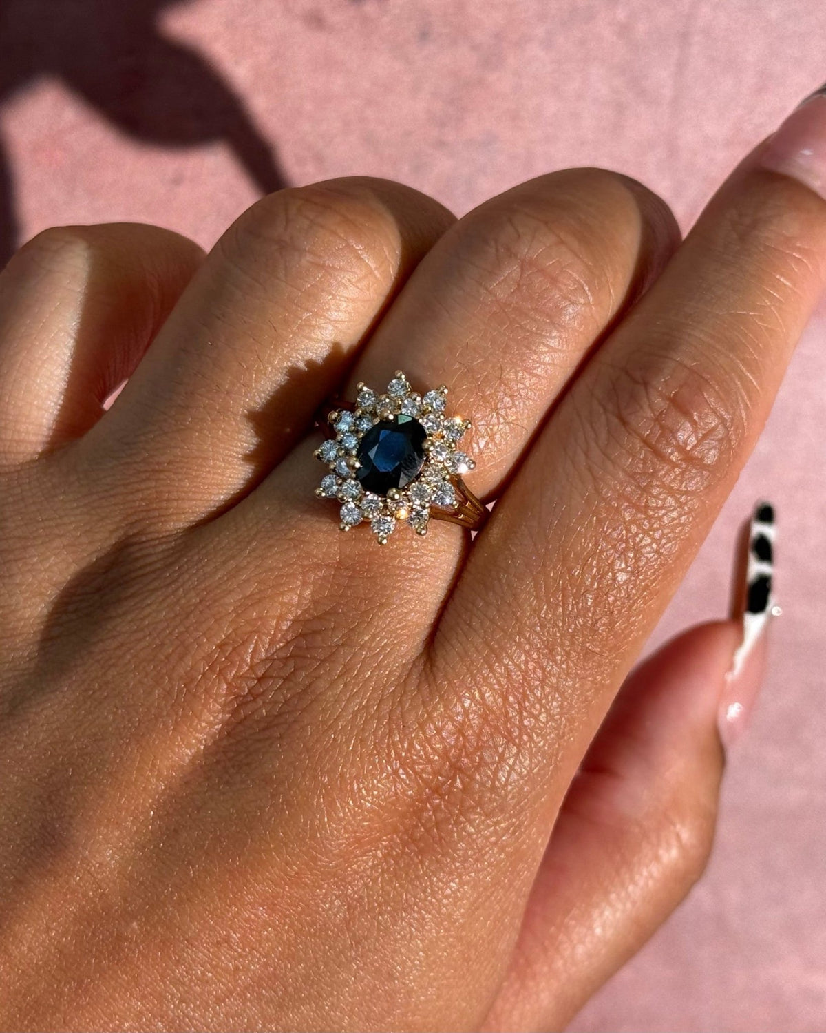 Bague Marguerite Saphir 1.79 carat &amp; Diamants 0.60 carat 6.04g "Hélène" - Elliade Paris
