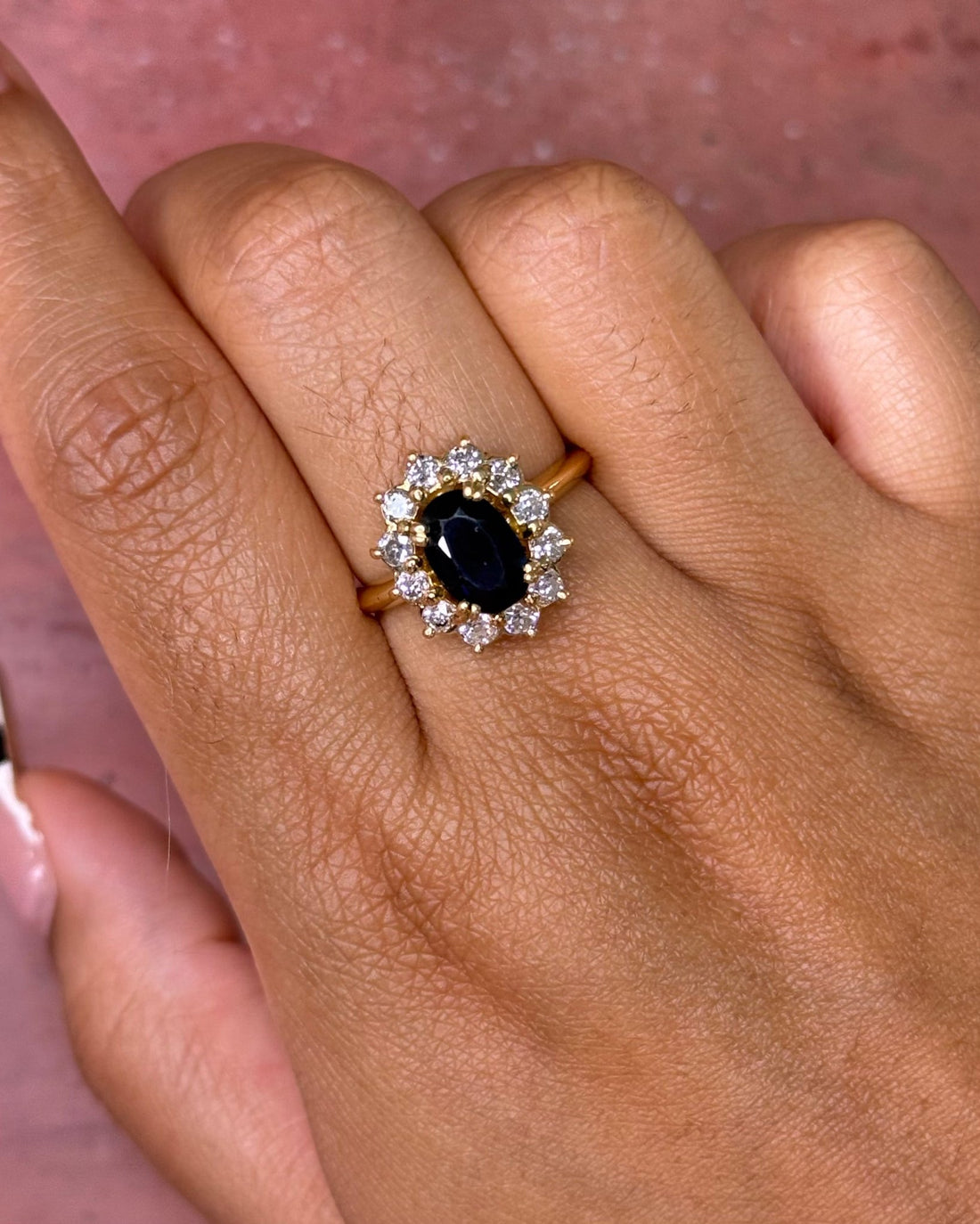 Bague Marguerite Saphir 1.80 carat &amp; Diamants "Georgette" - Elliade Paris