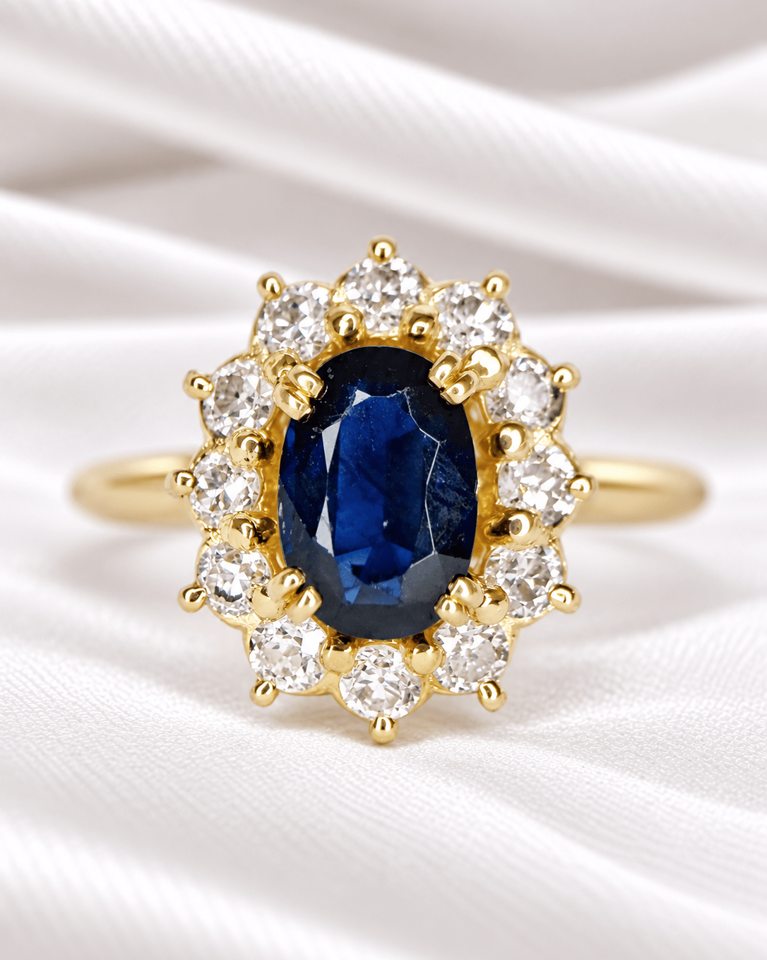Bague Marguerite Saphir 1.80 carat &amp; Diamants "Georgette" - Elliade Paris