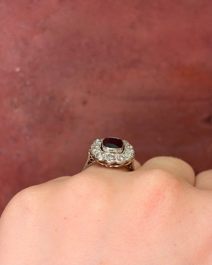 Bague Marguerite Saphir 1.85 carat &amp; Diamants 0.72 carat "Laura" - Elliade Paris