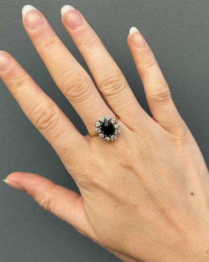 Bague Marguerite Saphir 1.90 Carat &amp; Diamants 0.90 Carat &quot;Emmie&quot; - Elliade Paris