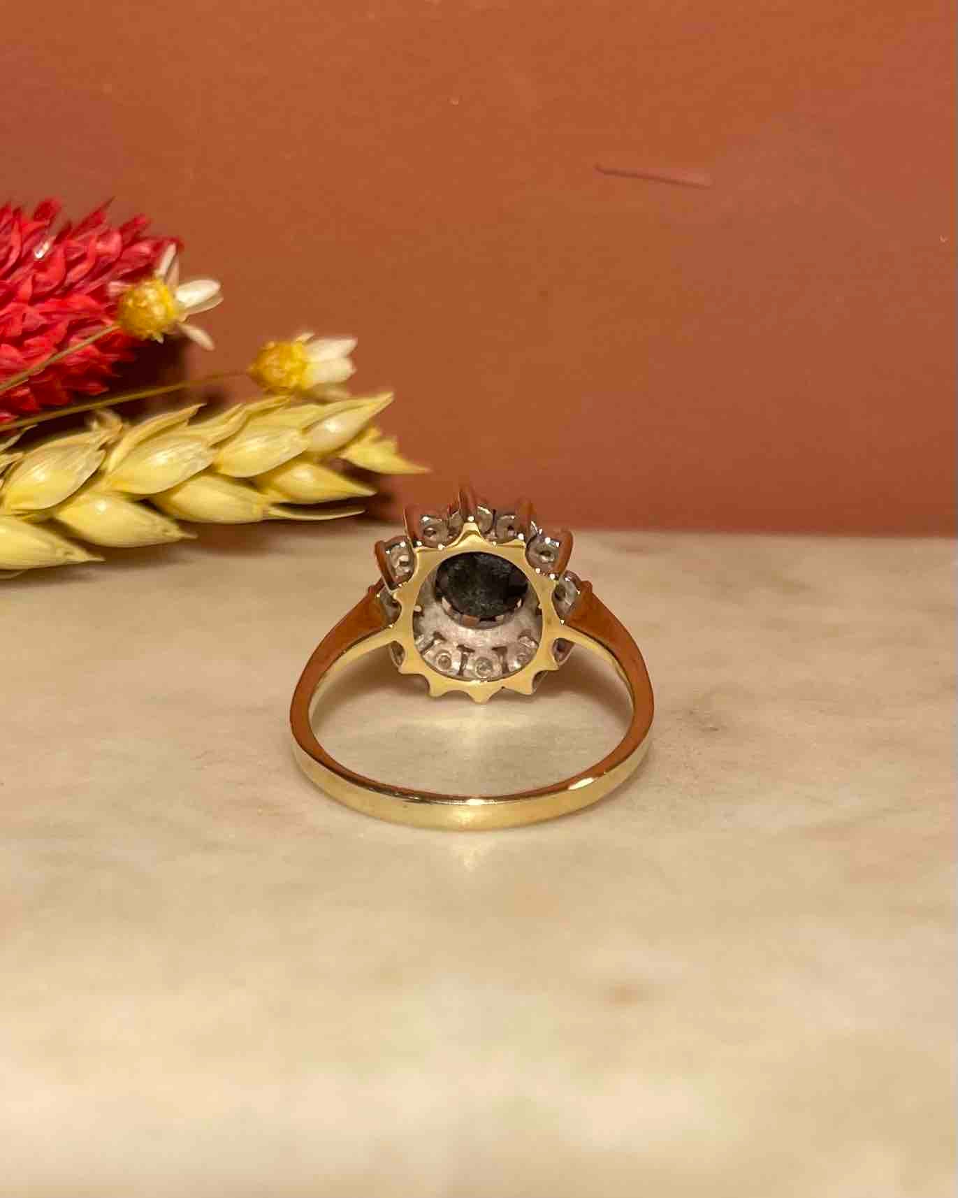 Bague Marguerite Saphir 2 carats &amp; Diamants "Alexa" - Elliade Paris