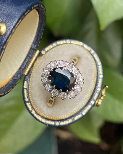 Bague Marguerite Saphir 2.15 Carats &amp; 12 Diamants &quot;Mayeli&quot; - Elliade Paris