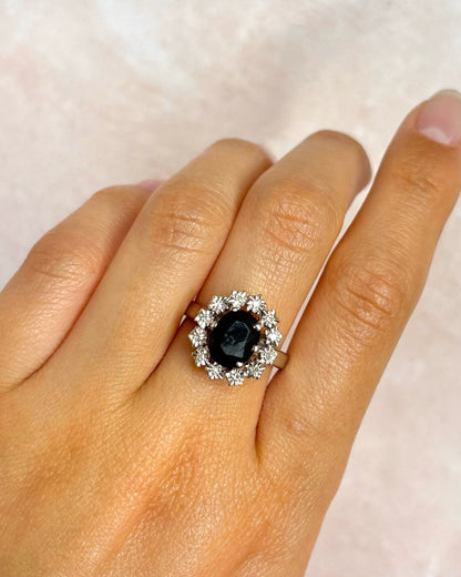 Bague Marguerite Saphir 2.40 carats &amp; Diamants "Alma" - Elliade Paris