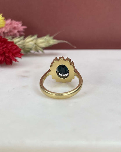 Bague Marguerite Saphir 2.43 Carats &amp; Diamants &quot;Lola&quot; - Elliade Paris