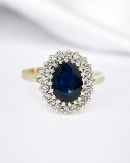 Bague Marguerite Saphir 2.45 carats &amp; Diamants 0.40 carat "Johanna" - Elliade Paris