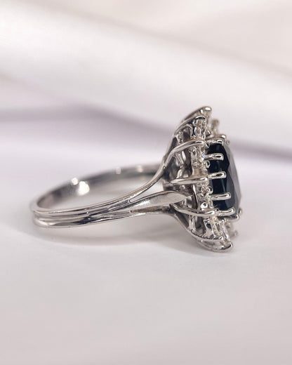 Bague Marguerite Saphir 2.50 carats &amp; Diamants 1.56 carat 6,30g "Marilyne" - Elliade Paris