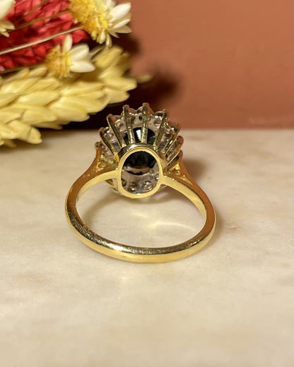Bague Marguerite Saphir 2.60 carat &amp; Diamants &quot;Amaryllis&quot; - Elliade Paris