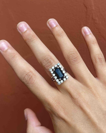 Bague Marguerite Saphir 3 carats &amp; Diamants &quot;Cléopatre&quot; - Elliade Paris