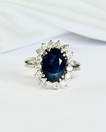 Bague Marguerite Saphir 3.50 carats &amp; Diamants 0.64 carat "Shana" - Elliade Paris