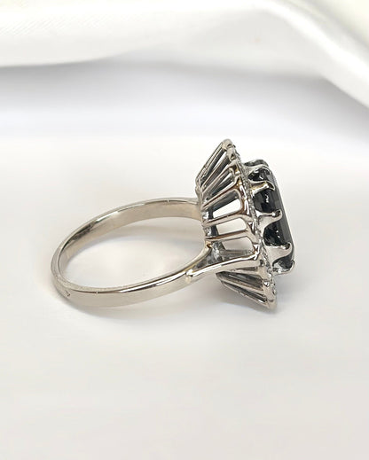 Bague Marguerite Saphir 4.40 carats &amp; Diamants 0.40 carat 5,95g "Ariana" - Elliade Paris
