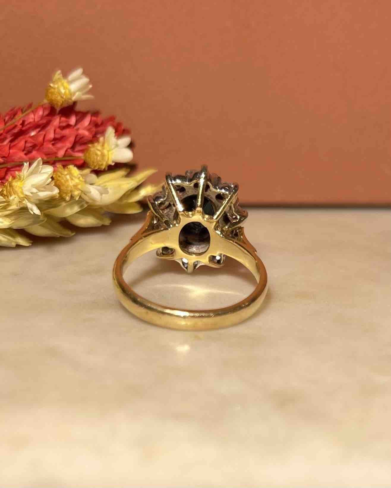 Bague Marguerite Saphir 4.50 carats &amp; Diamants "Georgia" - Elliade Paris