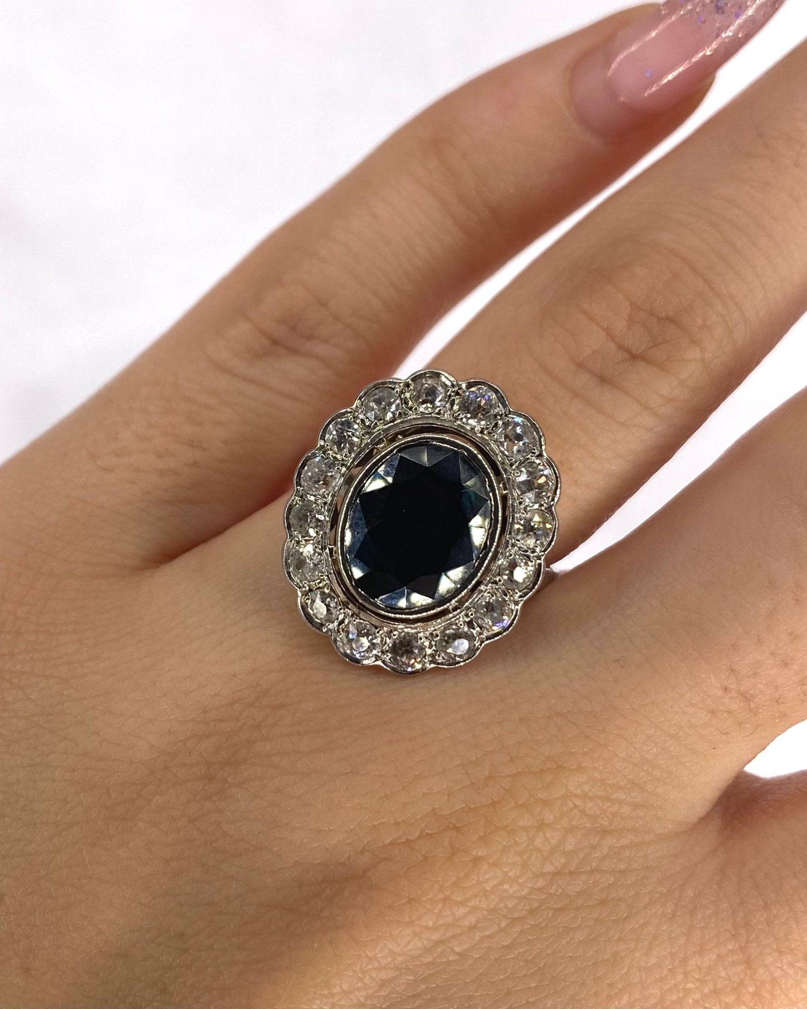 Bague Marguerite Saphir 4.65 carats &amp; Diamants 1.28 carat "Elina" - Elliade Paris