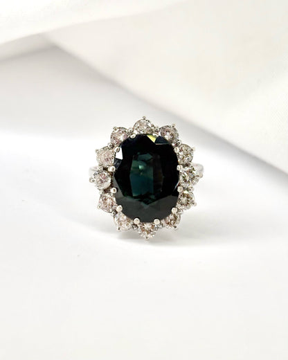 Bague Marguerite Saphir 5.30 carats &amp; Diamants 0.60 carat "Bérenice" - Elliade Paris