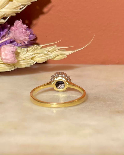 Bague Marguerite Saphir &amp; 8 Diamants &quot;Delilah&quot; - Elliade Paris