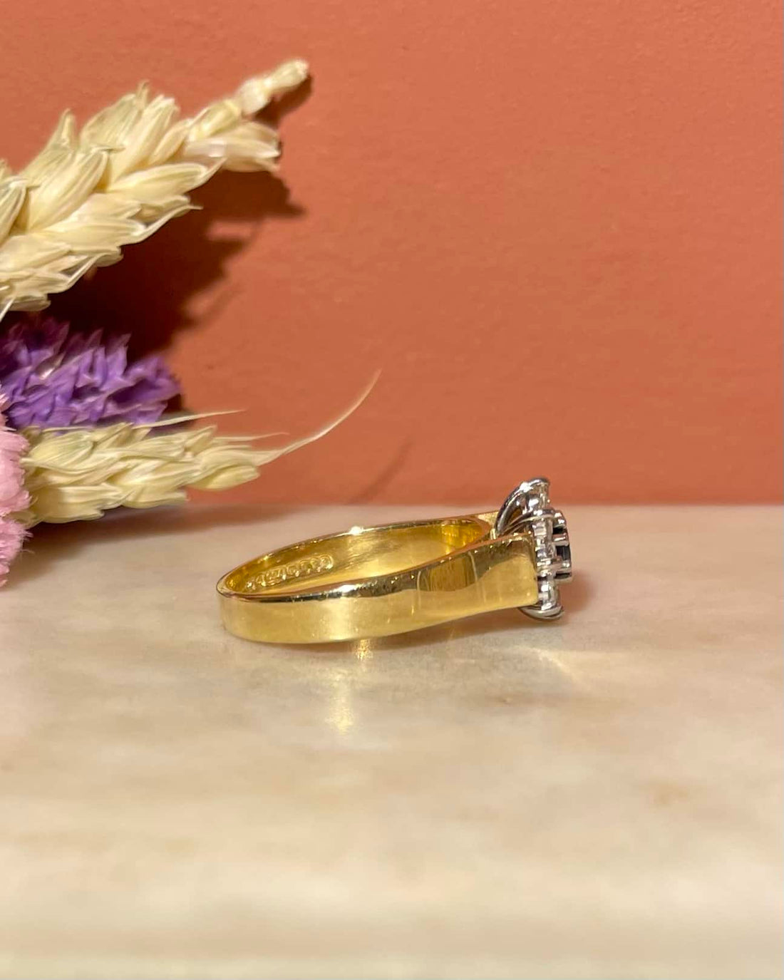 Bague Marguerite Saphir &amp; 8 Diamants &quot;Sydney&quot; - Elliade Paris