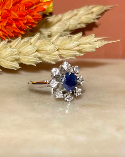 Bague Marguerite Saphir &amp; 8 Diamants &quot;Yolanda&quot; - Elliade Paris