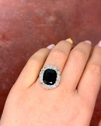 Bague Marguerite Saphir 9 carats &amp; Diamants 0.72 carat "Elsa" - Elliade Paris