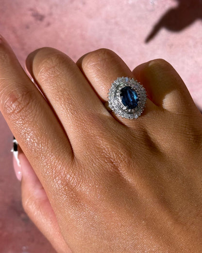 Bague Marguerite Saphir Ceylan 2.44 carats &amp; Diamants 0.63 carat 9.12g "Irèna" - Elliade Paris