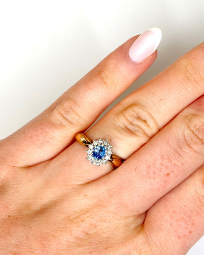 Bague Marguerite Saphir Cornflower 0.50 ct &amp; Diamants "Lisa" - Elliade Paris