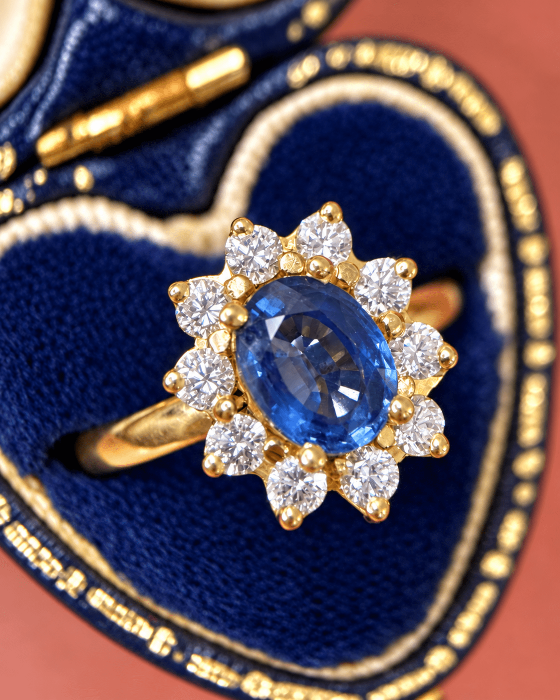 Bague Marguerite Saphir Cornflower 1.45 carat &amp; Diamants 0.70 carat F/VVS 4,43g "Adriana" - Elliade Paris