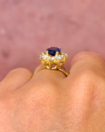 Bague Marguerite Saphir Cornflower 1.45 carat &amp; Diamants 0.70 carat F/VVS 4,43g "Adriana" - Elliade Paris