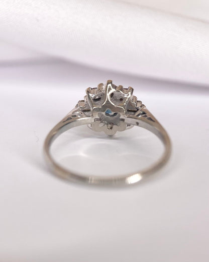 Bague Marguerite Saphir &amp; Diamants 0.26 carat "Mina" - Elliade Paris