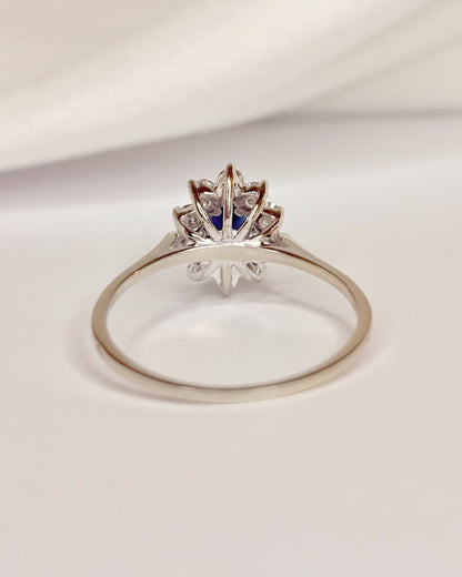 Bague Marguerite Saphir &amp; Diamants 0.40 carat "Charlize" - Elliade Paris