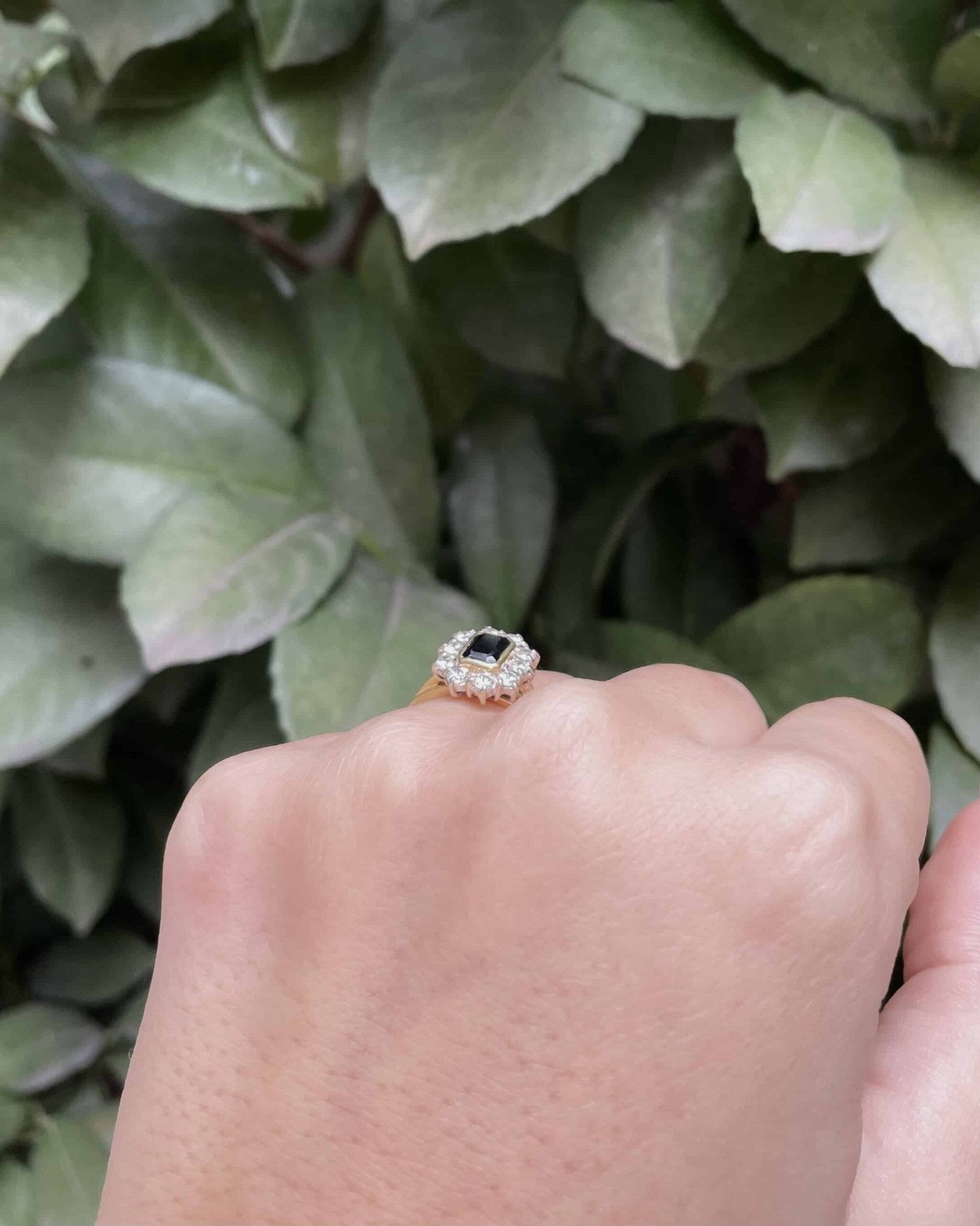 Bague Marguerite Saphir &amp; Diamants 0.40 carat "Molly" - Elliade Paris