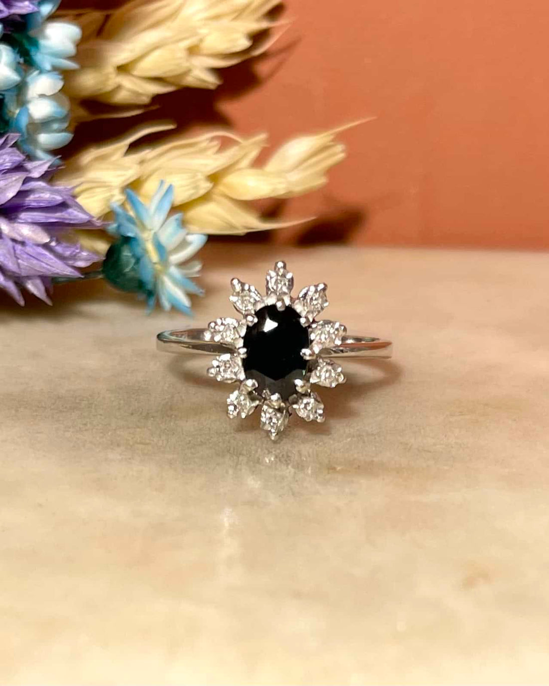 Bague Marguerite Saphir &amp; Diamants &quot;Agathe&quot; - Elliade Paris