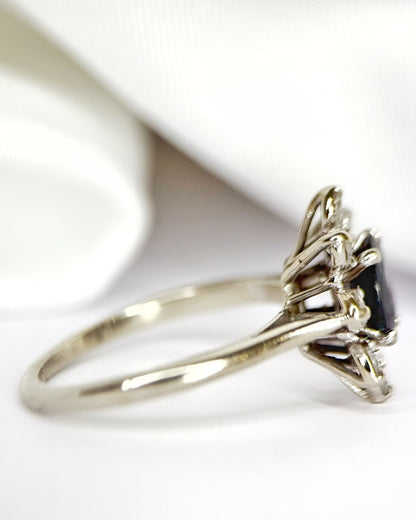 Bague Marguerite Saphir &amp; Diamants "Agnes" - Elliade Paris