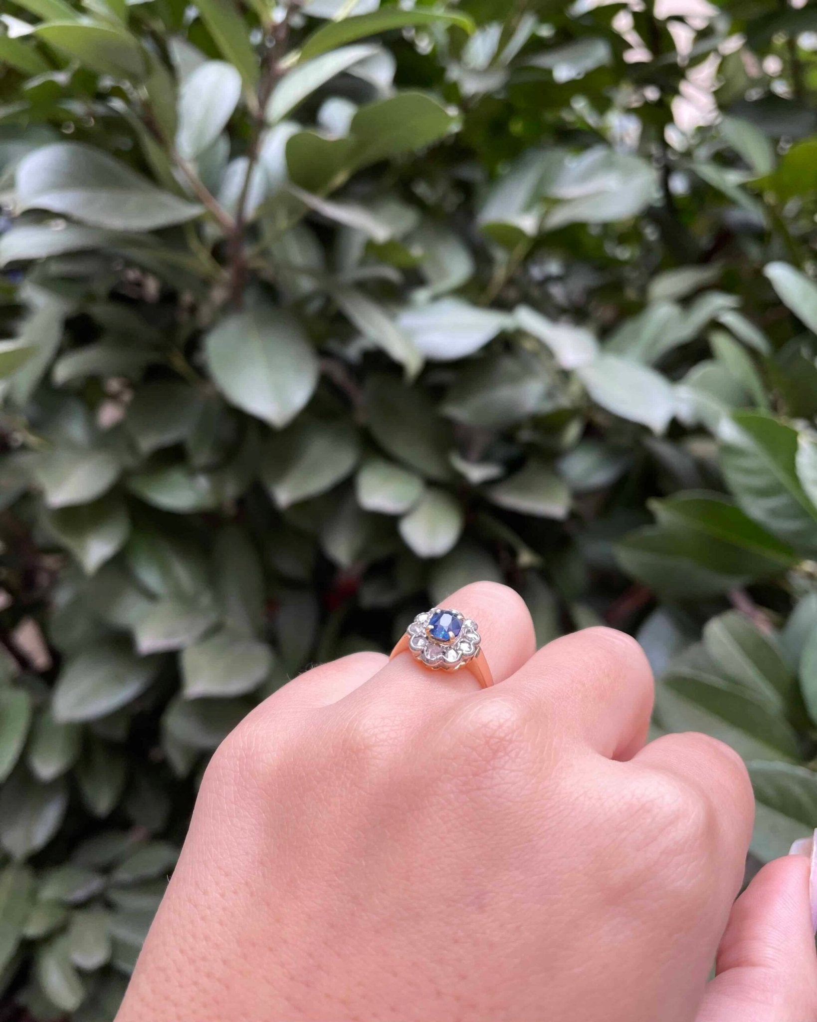 Bague Marguerite Saphir &amp; Diamants "Aida" - Elliade Paris