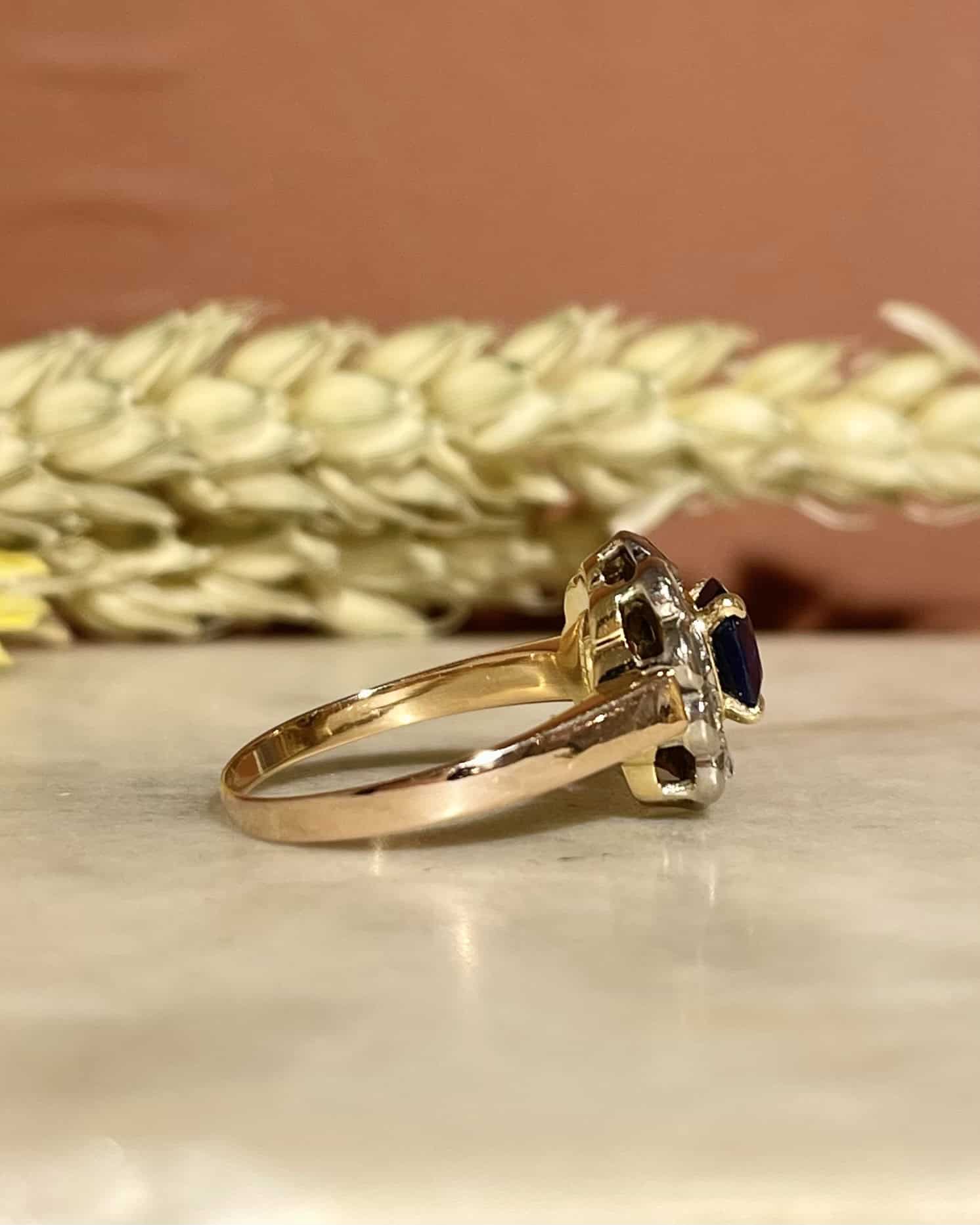 Bague Marguerite Saphir &amp; Diamants "Aida" - Elliade Paris