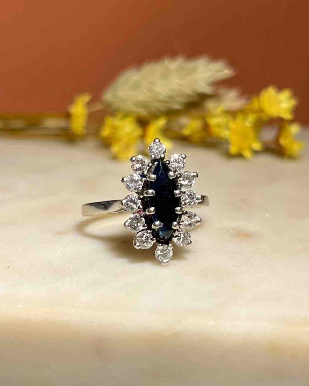 Bague Marguerite Saphir &amp; Diamants "Ayda" - Elliade Paris