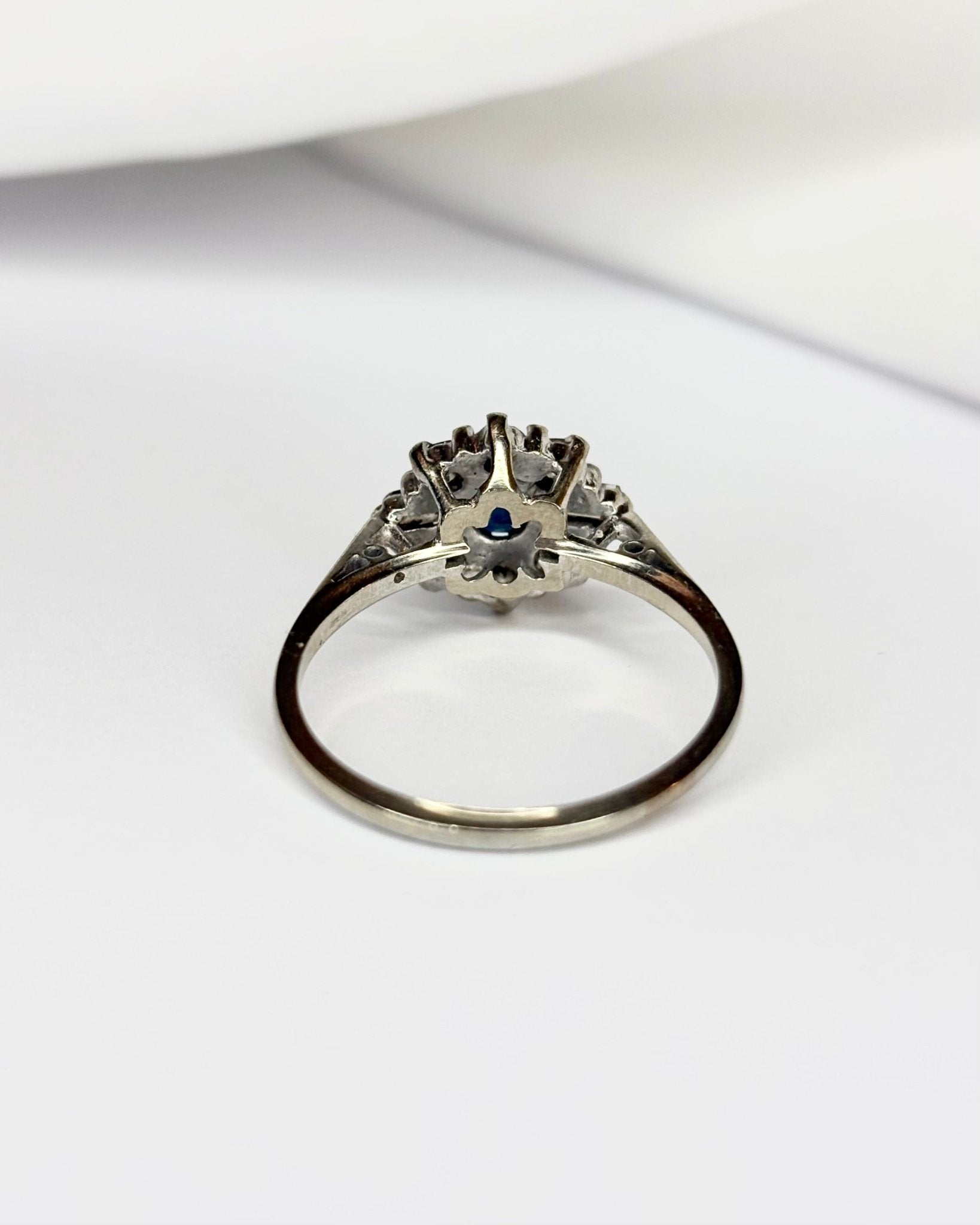 Bague Marguerite Saphir &amp; Diamants baguette "Mina" - Elliade Paris