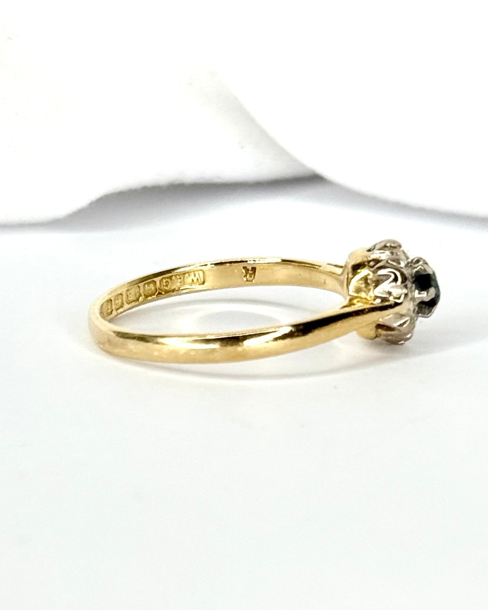 Bague Marguerite Saphir &amp; Diamants "Caly" - Elliade Paris