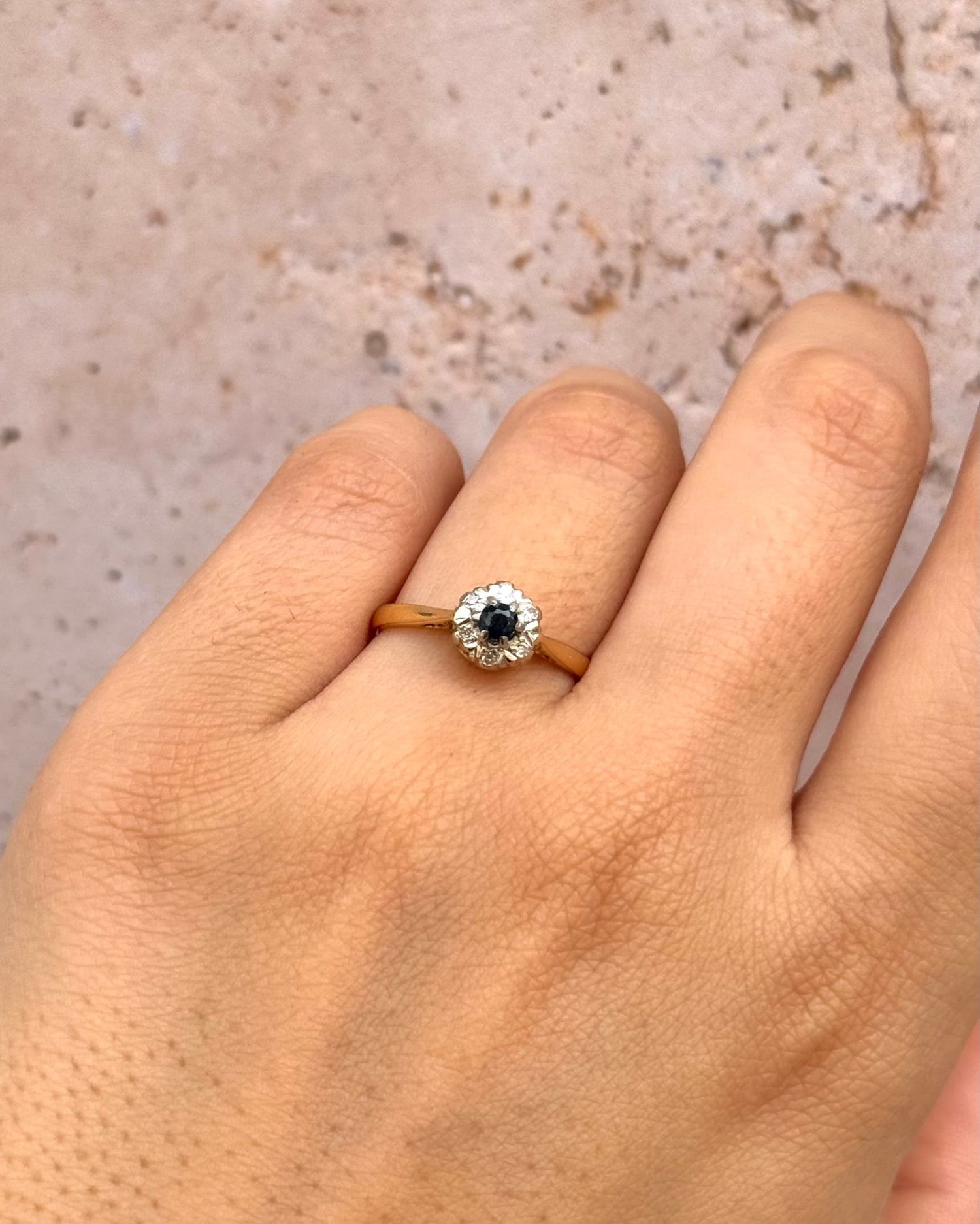 Bague Marguerite Saphir &amp; Diamants "Caly" - Elliade Paris
