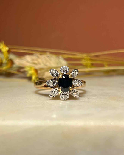 Bague Marguerite Saphir &amp; Diamants &quot;Camelia&quot; - Elliade Paris