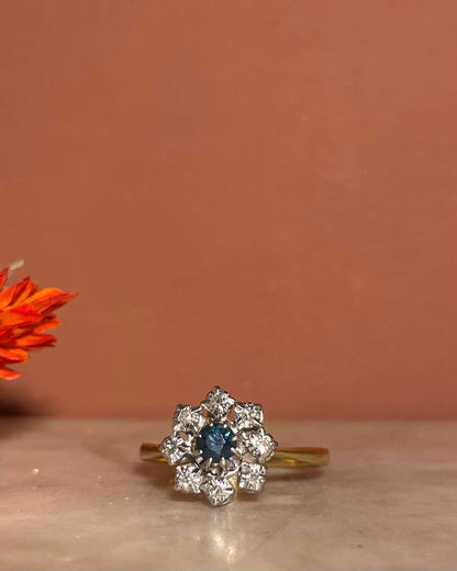Bague Marguerite Saphir &amp; Diamants &quot;Ceanna&quot; - Elliade Paris
