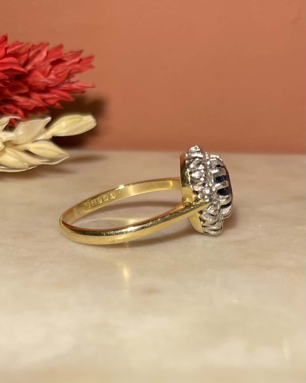 Bague Marguerite Saphir &amp; Diamants "Charlotta" - Elliade Paris