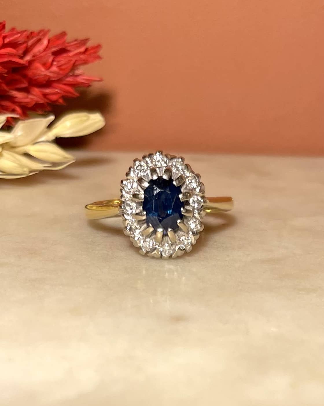 Bague Marguerite Saphir &amp; Diamants "Charlotta" - Elliade Paris