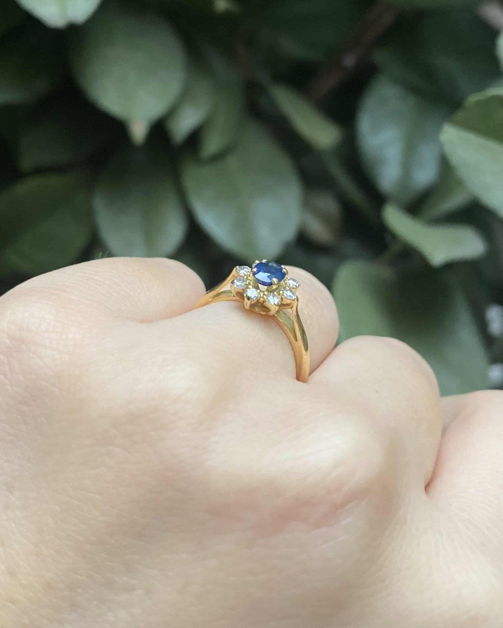 Bague Marguerite Saphir &amp; Diamants "Cherine" - Elliade Paris