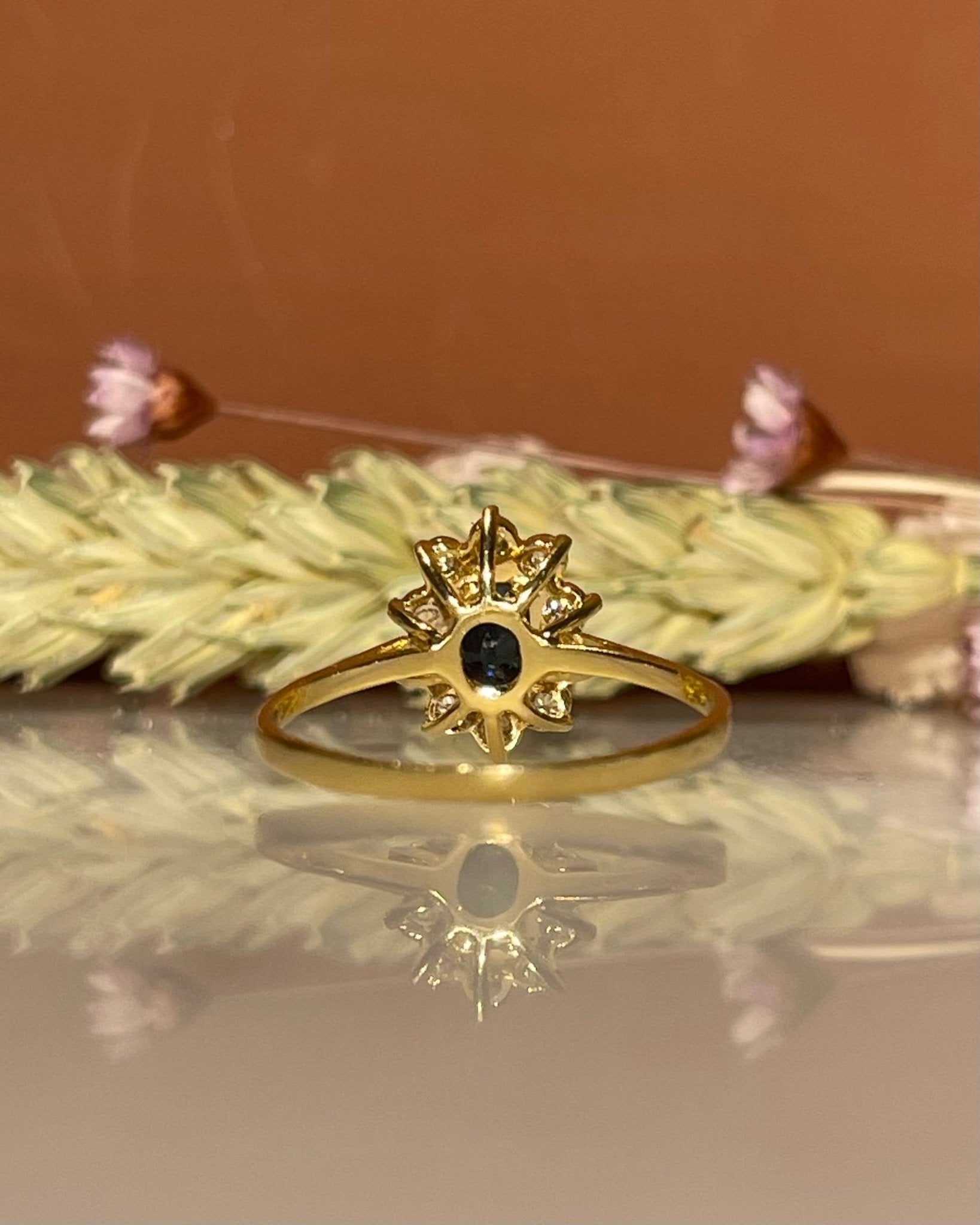 Bague Marguerite Saphir &amp; Diamants &quot;Christiane&quot; - Elliade Paris