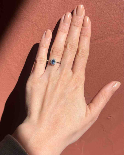 Bague Marguerite Saphir &amp; Diamants &quot;Clémence&quot; - Elliade Paris